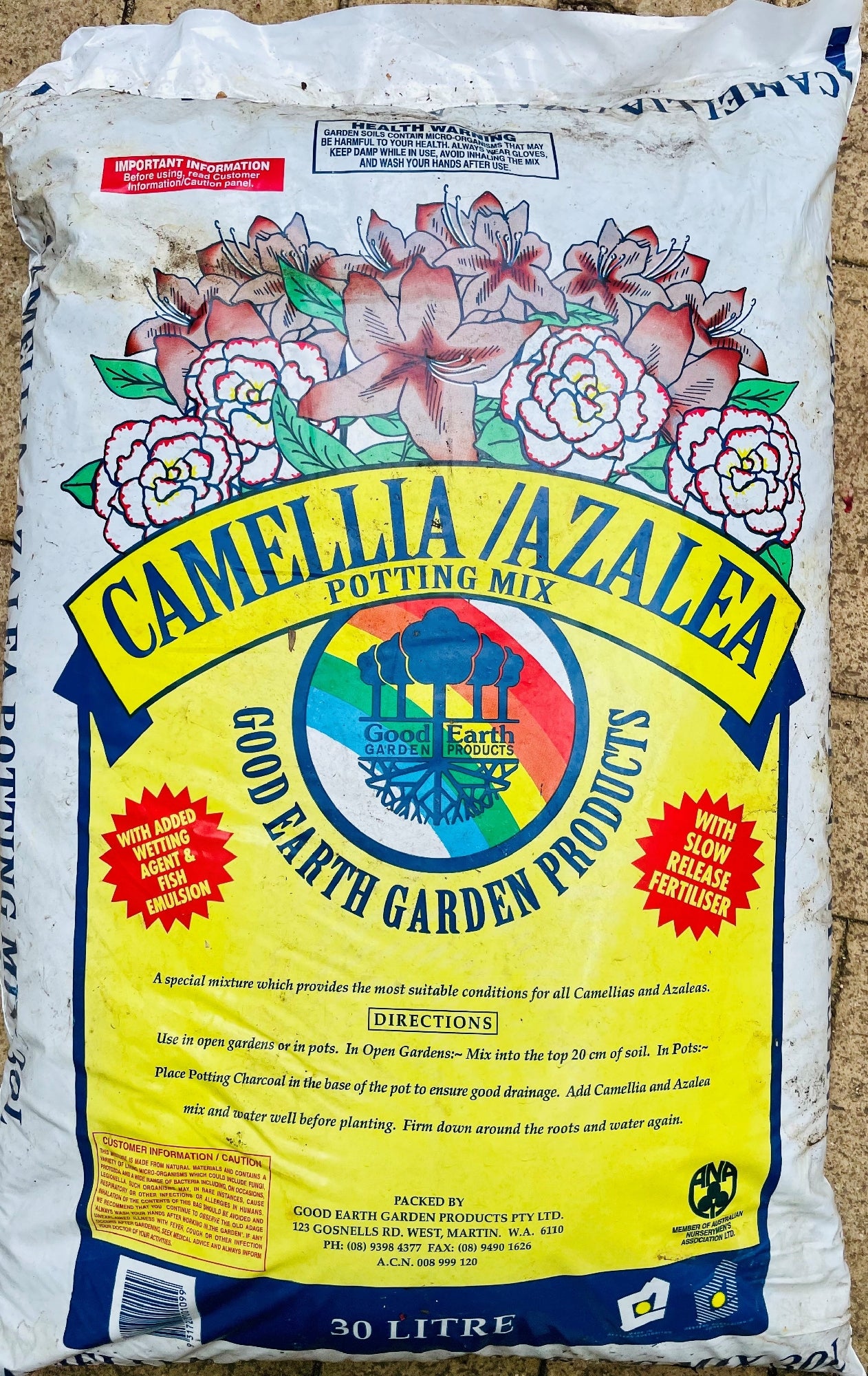 30 Lt Camellia / Azalea Mix